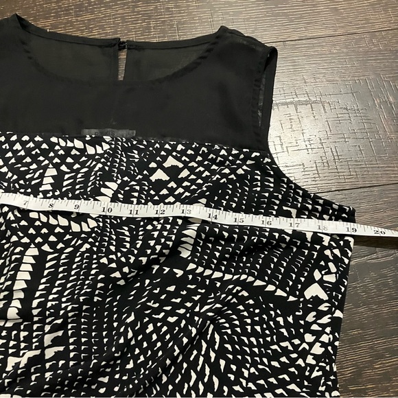 Ricki's | Black & White midi lightweight dress - Picture 7 of 7